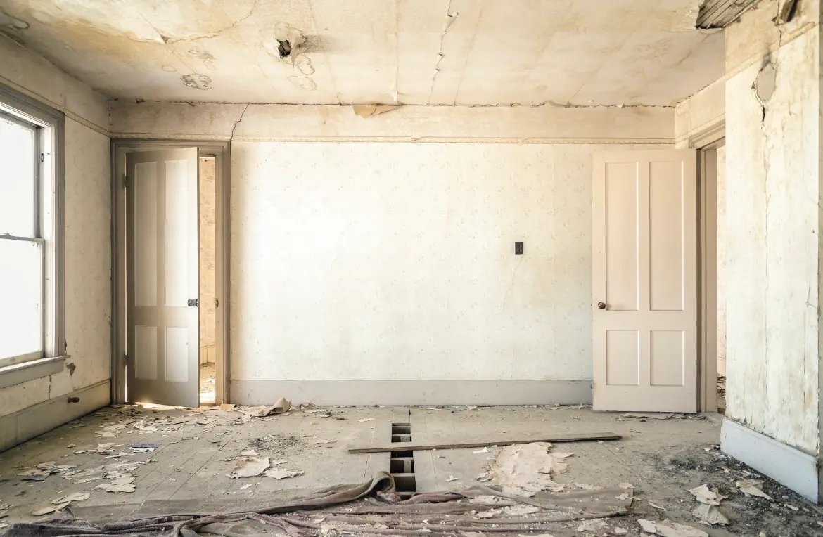 Waste disposal crew managing a cleanout project in Lincoln City